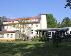 Toàn bộ căn nhà/căn hộ Apartment At The Hotel With Breakfast (Arendsee, Đức)