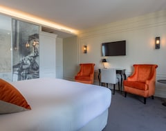 Hotel La Comtesse (París, Francia)