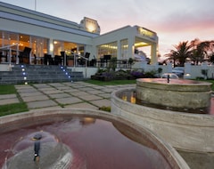 The Beach Hotel (Port Elizabeth, South Africa)