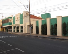 Khách sạn PRISCILA CAPEL (Birigui, Brazil)
