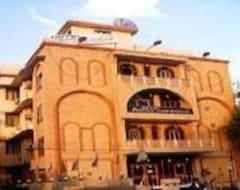 Hotel Mansarovar Palace (Mathura, India)