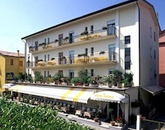 Hotel Esperia (Caorle, Italy)