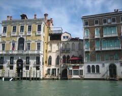 Hotel Al Ponte Antico (Venice, Italy)