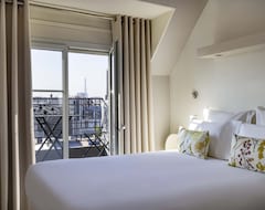 Khách sạn Hotel de Banville (Paris, Pháp)