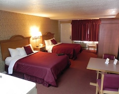 Khách sạn The Admiralty Inn & Suites (Falmouth, Hoa Kỳ)