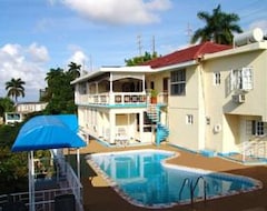 Hotel Big Apple (Montego Bay, Jamaica)