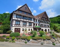 Khách sạn RelaxHotel Tannenhof (Sasbachwalden, Đức)