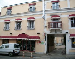 Hotel Du Cygne (Auxerre, France)