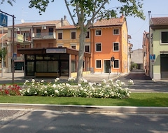 Otel Milano (San Giovanni Lupatoto, İtalya)