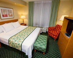 Hotel Fairfield Inn & Suites at Dulles Airport (Sterling, USA)
