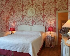 Hotel Ch (Versailles, France)