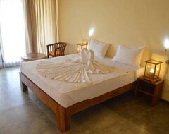 Hotel Giman Free (Batticalao, Sri Lanka)