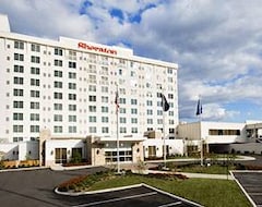 Khách sạn Sheraton Louisville Riverside Hotel (Jeffersonville, Hoa Kỳ)