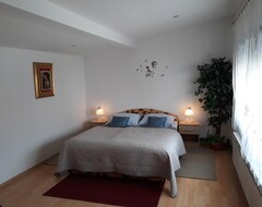 Tüm Ev/Apart Daire Apartmani Kristanic (Karlovac, Hırvatistan)