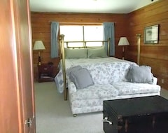 Bed & Breakfast Cypress House (Bushnell, EE. UU.)