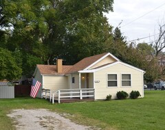 Toàn bộ căn nhà/căn hộ The Onyx Cottage. Very Cozy And Private (Indianapolis, Hoa Kỳ)