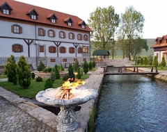 Khách sạn Gacka (Otočac, Croatia)