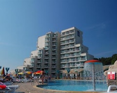 Khách sạn Hotel Boryana (Albena, Bun-ga-ri)