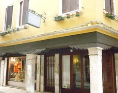 Khách sạn Alex (Venice, Ý)