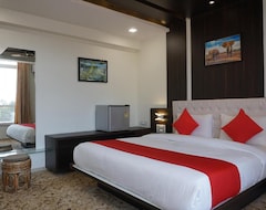 Khách sạn Oyo 36638 Hotel Sayaji Lodging (Kolhapur, Ấn Độ)