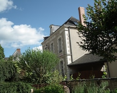 Hotel Le Relais de la Calèche (Saint-Denis-d'Anjou, France)