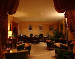 Hotel Anne de Beaujeu (Gien, France)