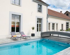 Toàn bộ căn nhà/căn hộ Large Charming Cottage In Champagne With Heated Pool (Verneuil, Pháp)