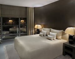 Armani Hotel Dubai (Dubai, United Arab Emirates)