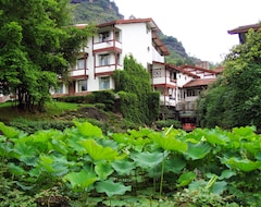 Hotel Wuyi Mountain Villa (Wuyishan, China)