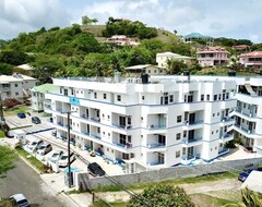 Blue Star Apartments And Hotel (Lance Aux Epines, Grenada)