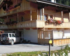 Hotelli Haus Lederer (Alpbach, Itävalta)