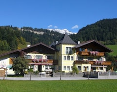 Hotel Cafe Hermann (Pichl-Mandling, Austria)