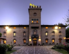 Khách sạn Hotel Castello (Modena, Ý)