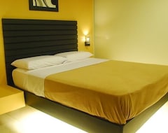 Hotel The Royale House Travel Inn And Suites (Danao City, Filipini)