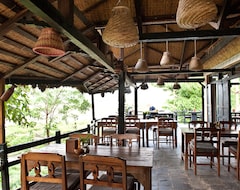 Resort Sapana Village Lodge (Chitwan, Nepal)