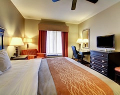 Khách sạn Hotel Comfort Inn & Suites Clinton (Clinton, Hoa Kỳ)