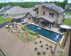 Koko talo/asunto Pool, Hot Tub, Porch, Grill, Gym, Tanning Bed, And Free Wifi! (North Augusta, Amerikan Yhdysvallat)