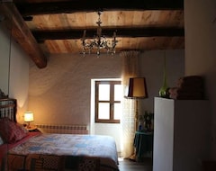 Bed & Breakfast La Casa Dels Ocells- Adults Only (Torrefeta i Florejacs, Spain)