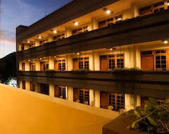 Khách sạn Votel Kartika Abadi Hotel (Madiun, Indonesia)