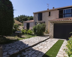 Toàn bộ căn nhà/căn hộ Villa Serignan 4 Km From The Sea With Garden Sports 500 M2. Max 6 People (Sérignan, Pháp)