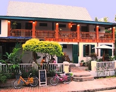 فندق Oui'S (لوانج برابنج, لاوس)
