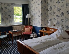 Khách sạn Berghotel Hoher Knochen (Schmallenberg, Đức)