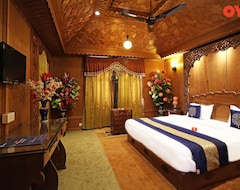 Hotel Kings Paradise Houseboat (Srinagar, India)