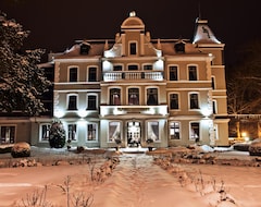 Hotel Fryderyk (Duszniki-Zdrój, Poland)