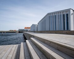 Gullmarsstrand Hotell & Konferens (Fiskebäckskil, Sweden)