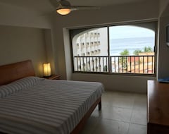 Ocean Front Tesoro Condo-Hotel 523 2 Br 2 Bthr (Ixtapa, Mexico)