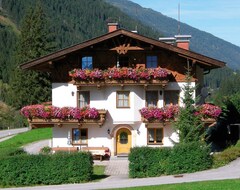 Hotel Landhaus Pfurtscheller (Neustift im Stubaital, Austria)