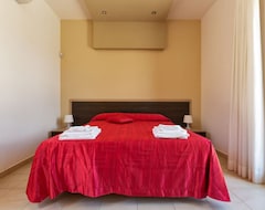 Khách sạn 2058 Hotel Roma Matrimoniale (Farini, Ý)
