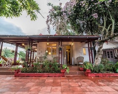Khách sạn Colonial 4 B/r Home, Great For Families, Coonoor (Udhagamandalam, Ấn Độ)