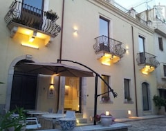 Hotel Porta del Tocco Design Suites (Taormina, Italy)